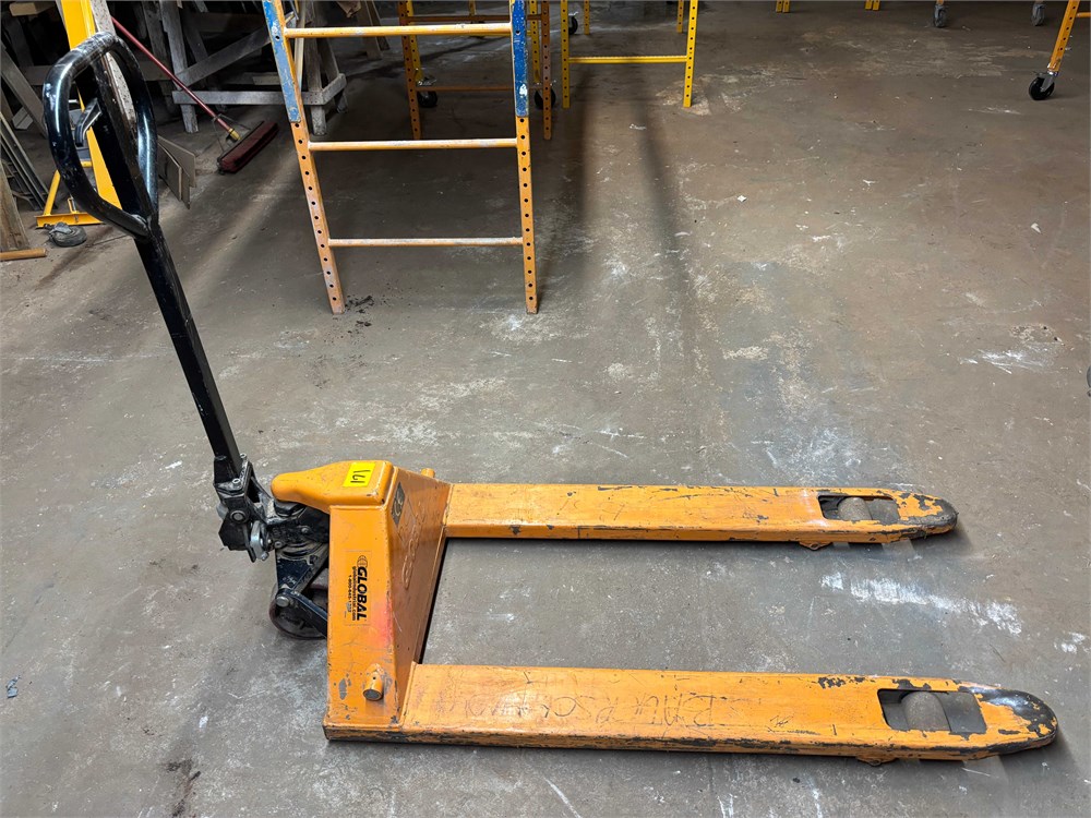 Global Industrial Hand Pallet Jack