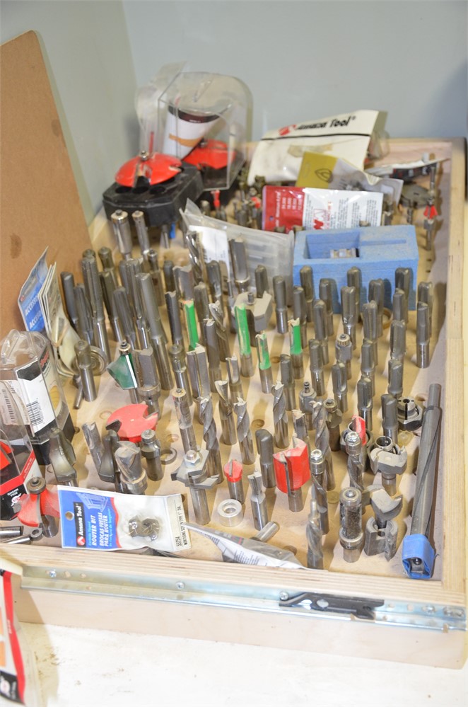 Router bits and storage