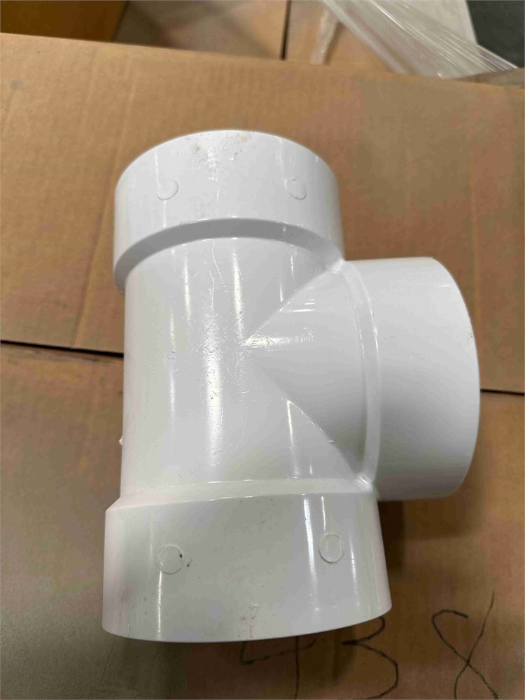 Pallet of Misc  PVC Pipe Fittings