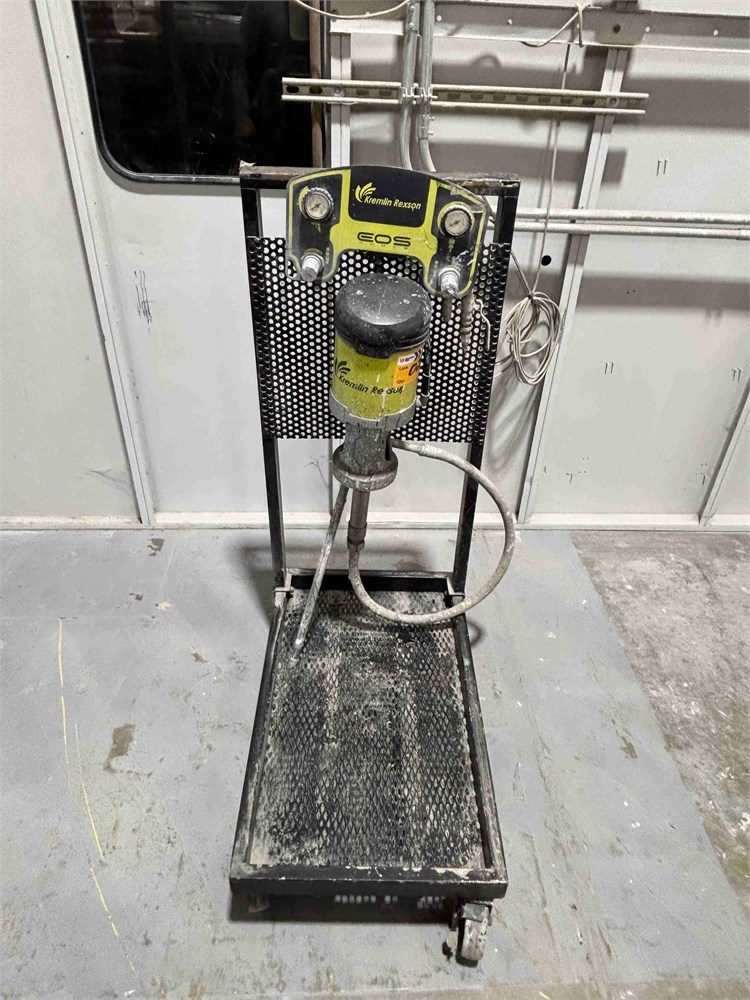 Kremlin "15-C25" Paint Pump