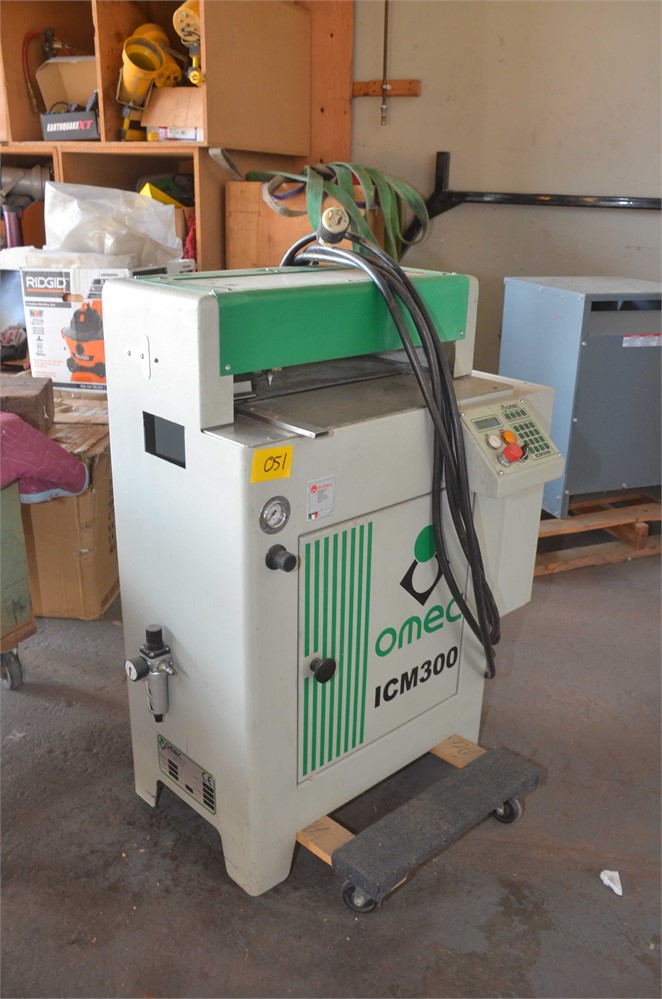 Omec "ICM300" manual gluing machine