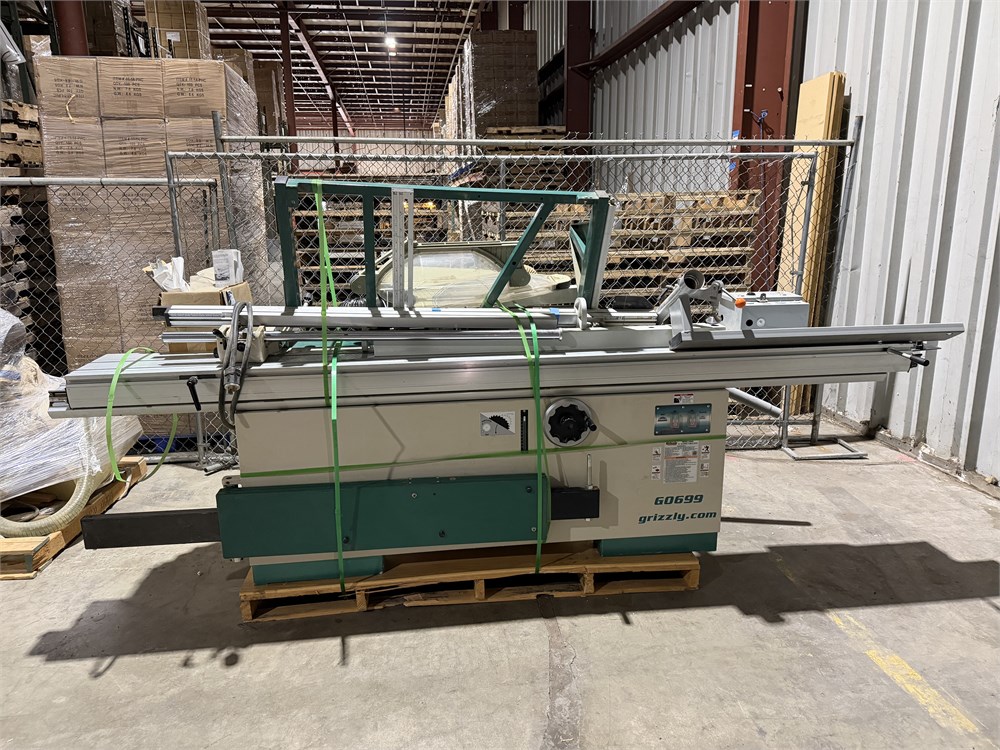 Grizzly "GO699" 12" Sliding Table Saw