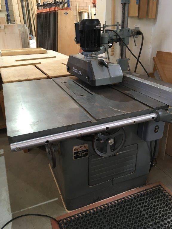 Delta/Rockwell "34-395" Table Saw with Delta Powerfeeder