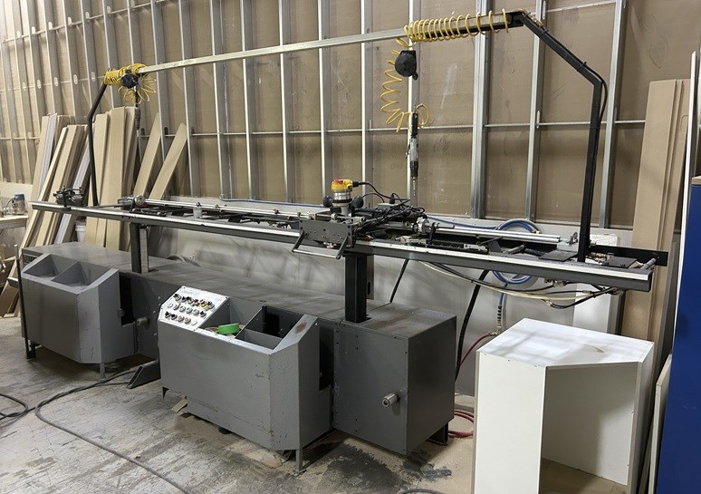 FullHouse "D3001M" Door Machine - Brampton, ON