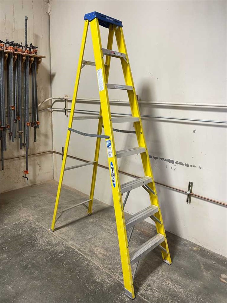 Werner 8' Step Ladder