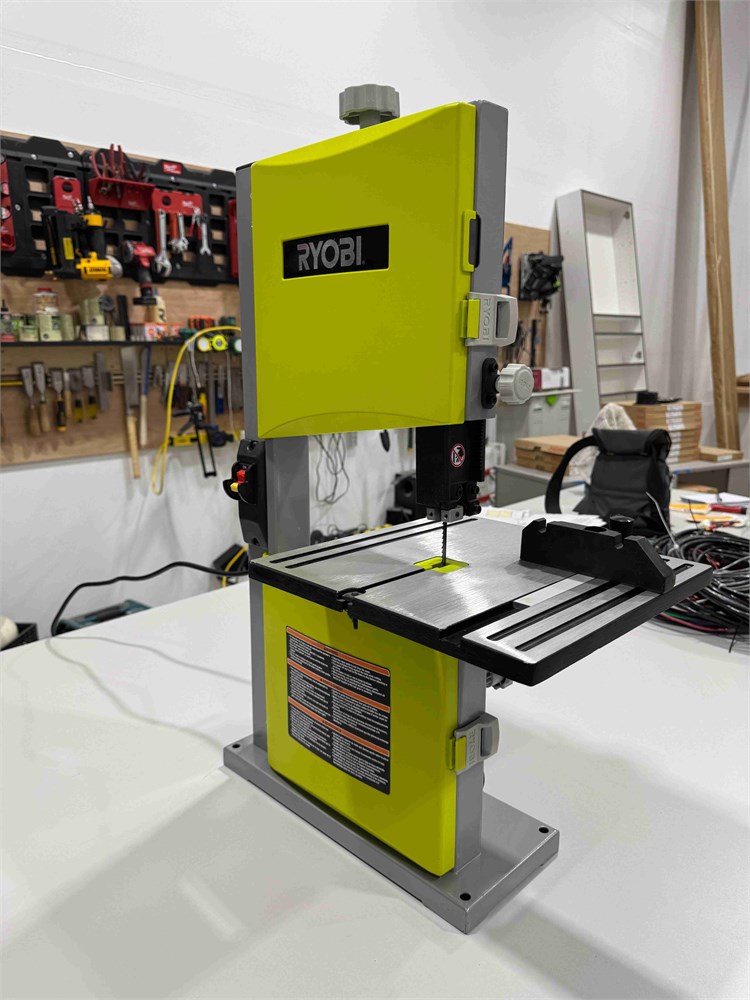 Ryobi "BS904G" 9" Band Saw