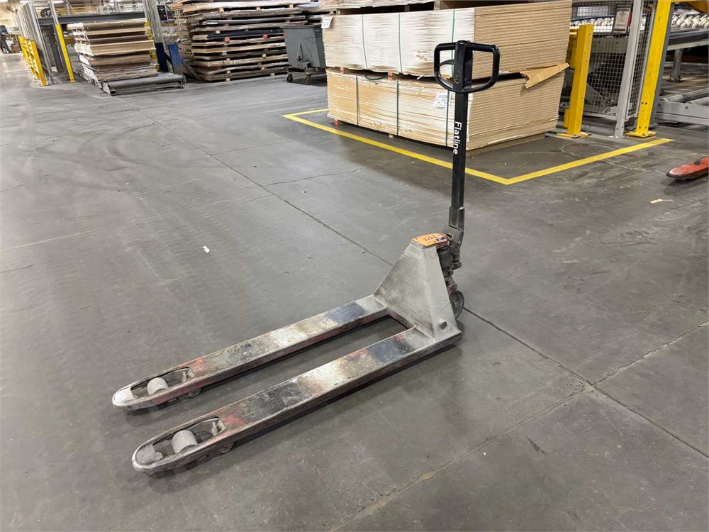 BT "LMH230U" Pallet Jack