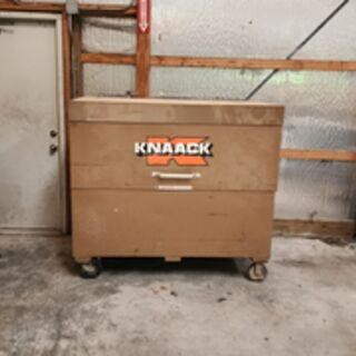 Knaack Job Site Tool Box