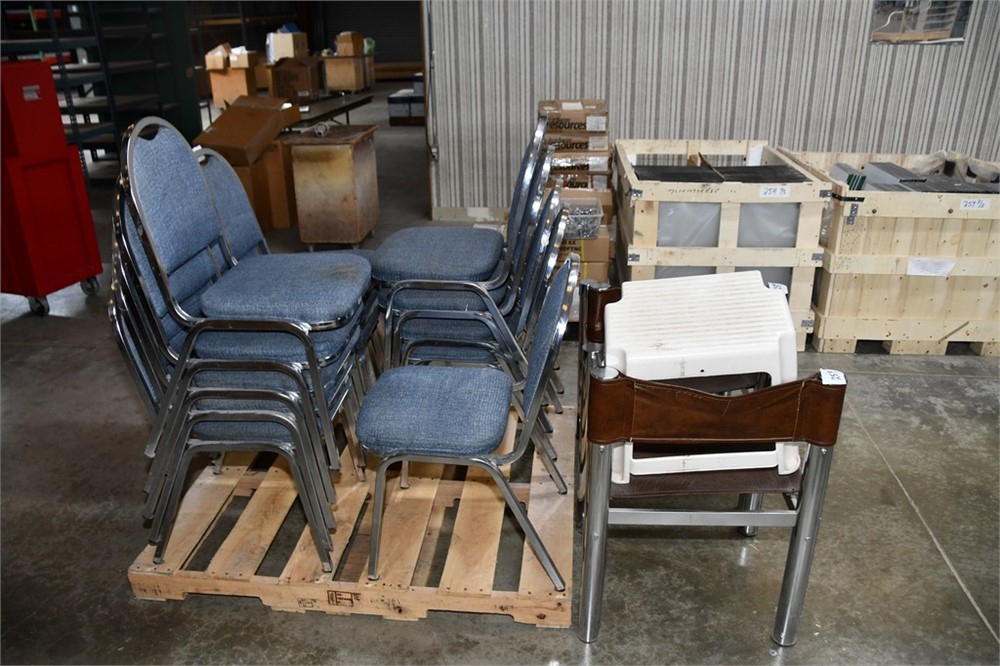 MISC. LOT OF BREAKROOM CHAIRS