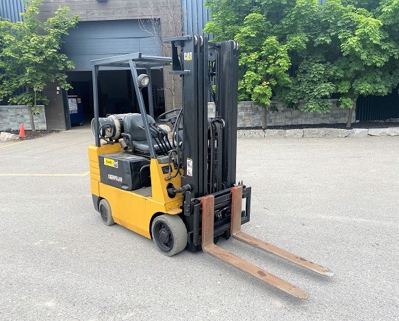 Cat "GC18" Forklift - 5000 lb lift Capacity, SS, 3 Stage, Propane