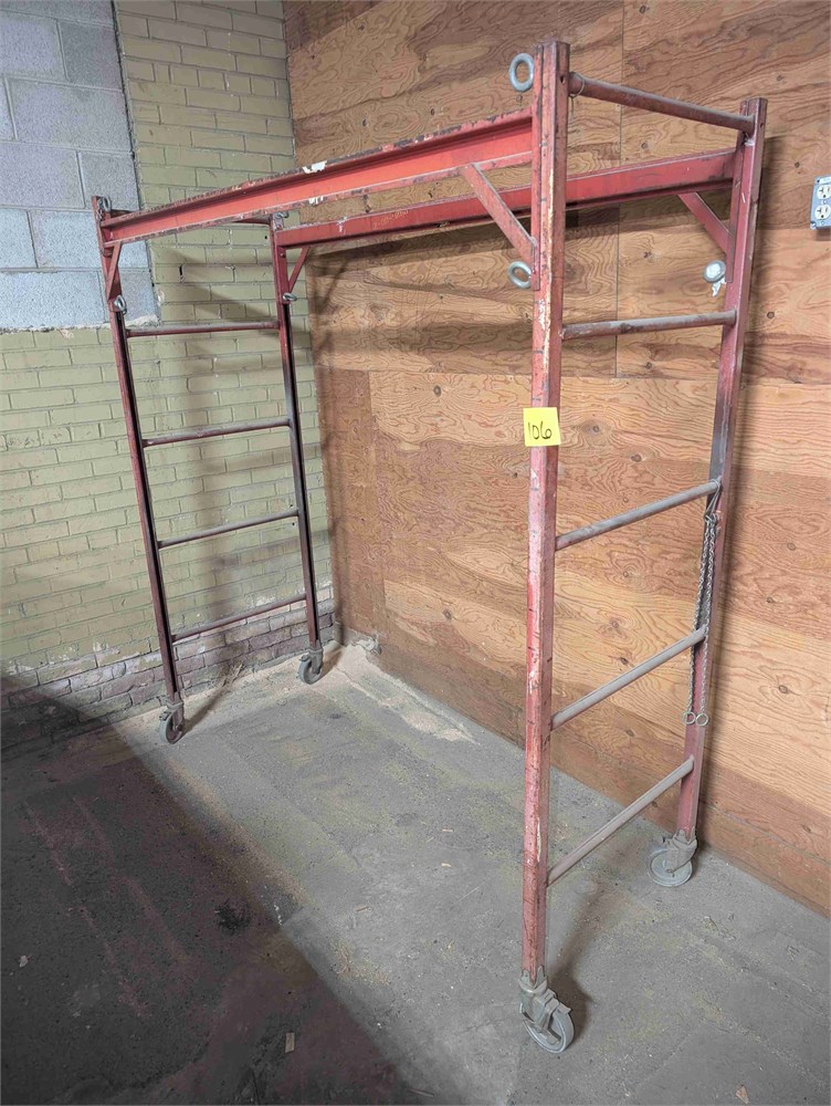 Rolling scaffolding