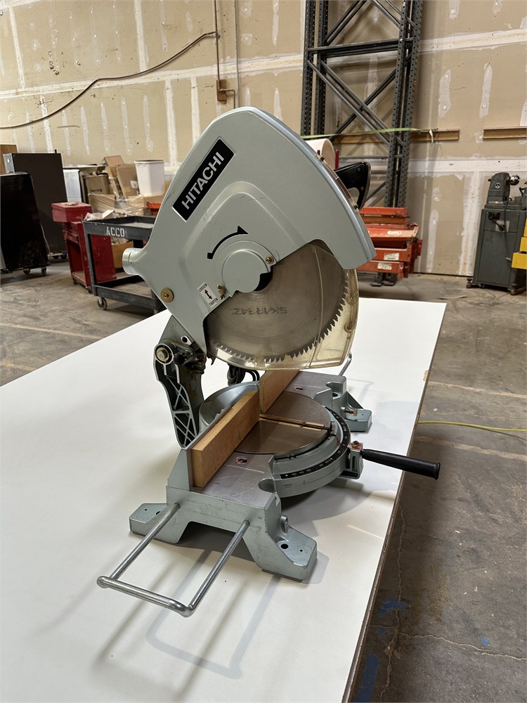 Hitachi "C15FB" Miter Saw
