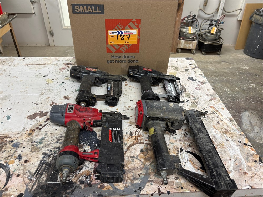 (4) Senco Pnuematic Nail Guns