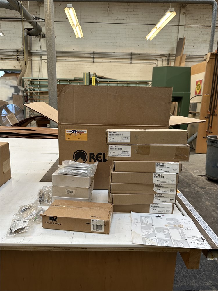 Drawer Hardware w/Trash Bins