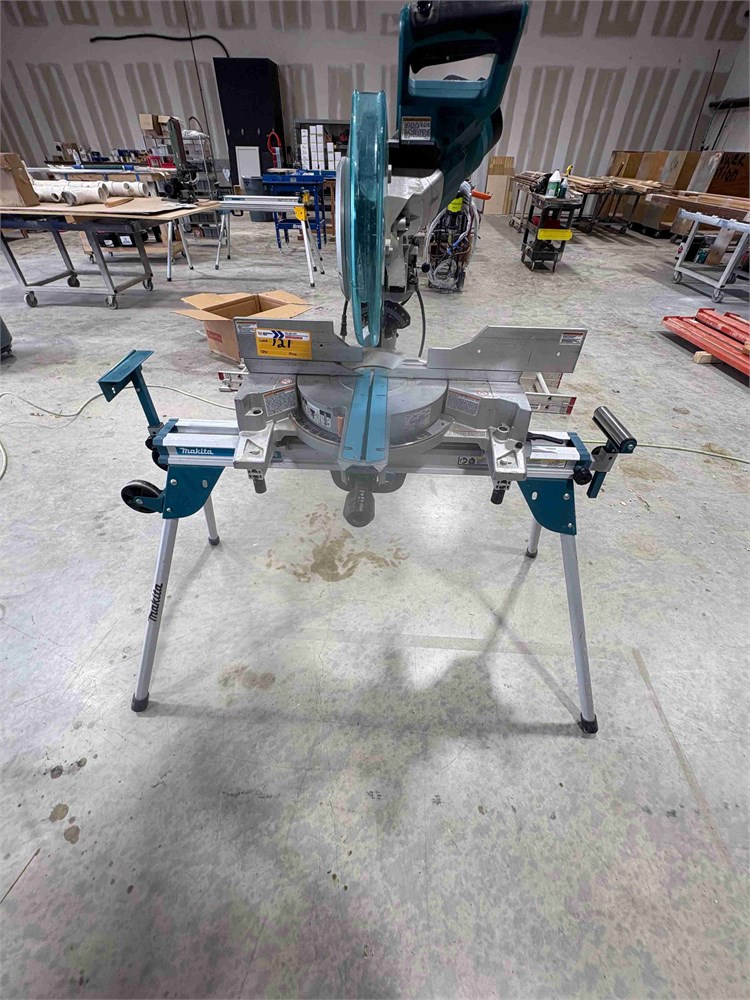 Makita "LS1016L" Miter Saw and Portable Stand