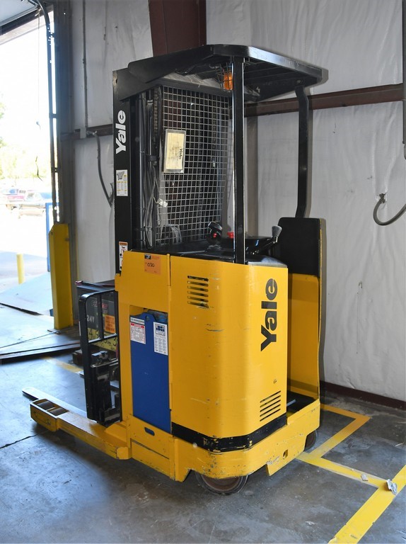 Yale "NR040" Forklift - Electric