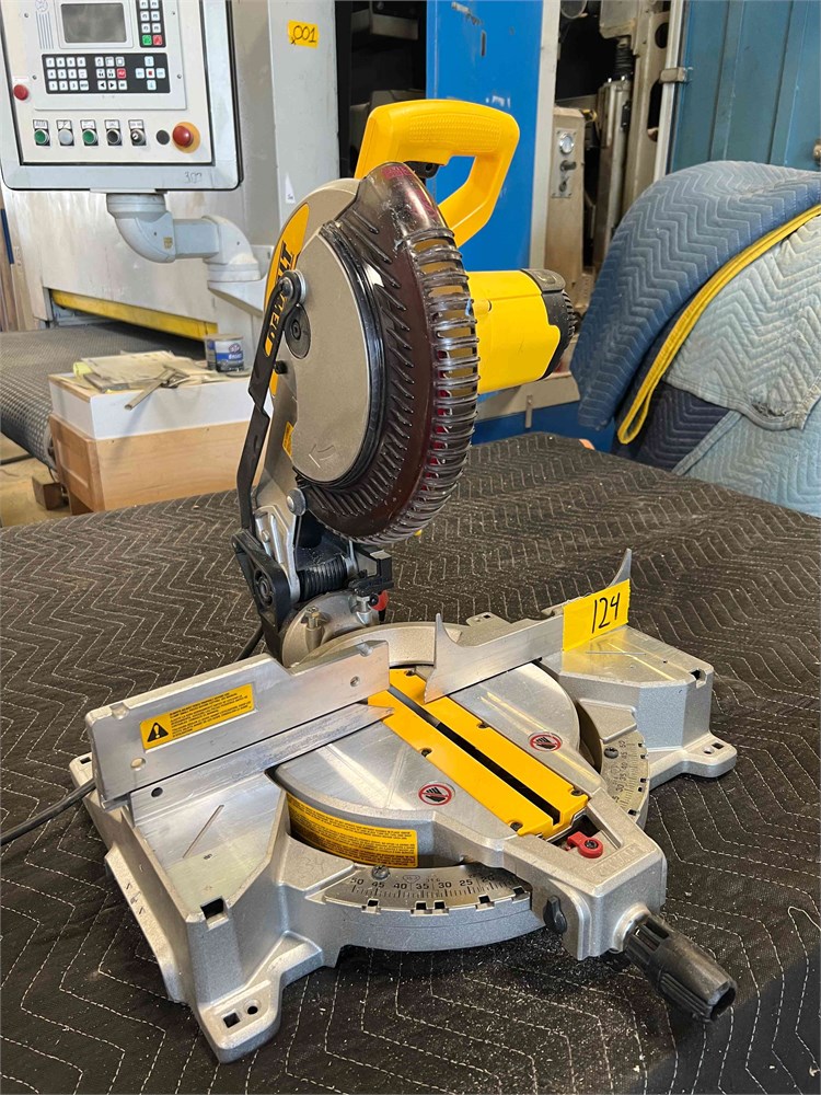 DeWalt "DWS713" Miter Saw