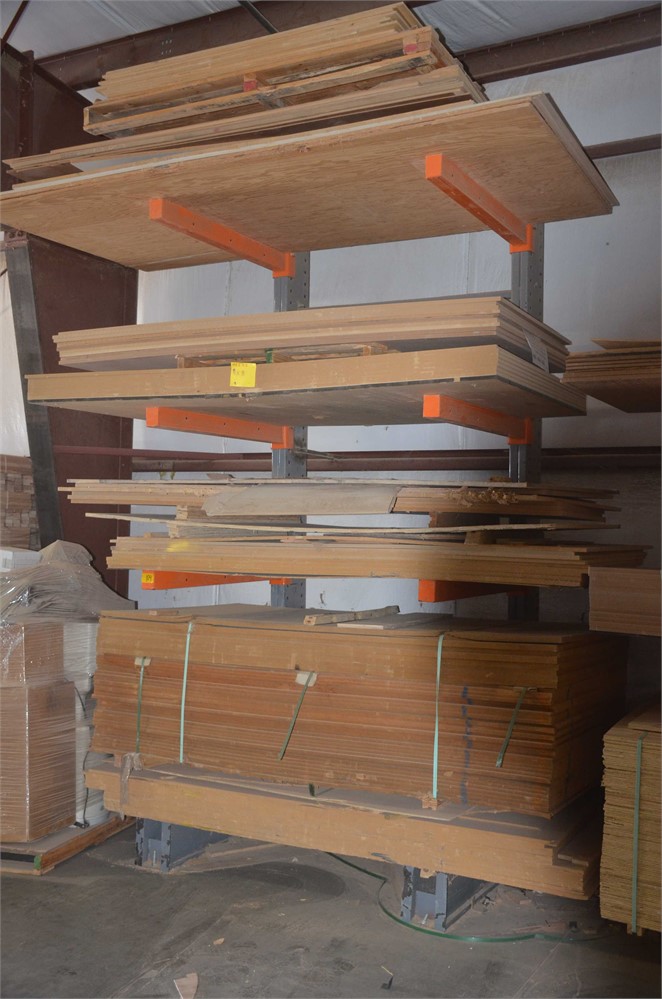 Cantilever material rack
