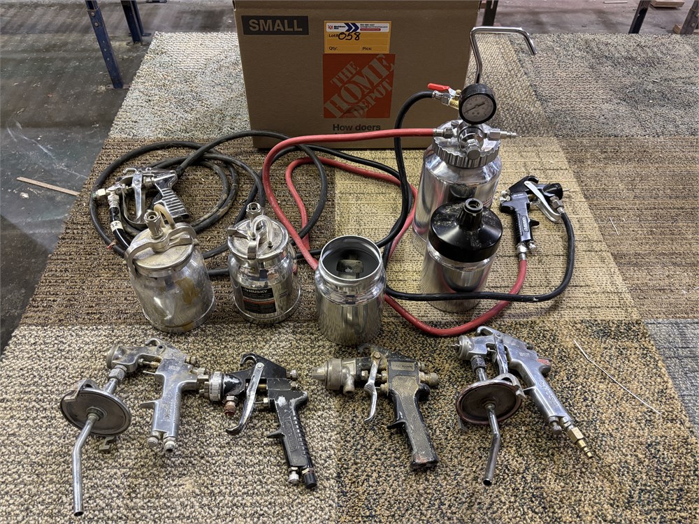 Lot of Paint Guns as picture