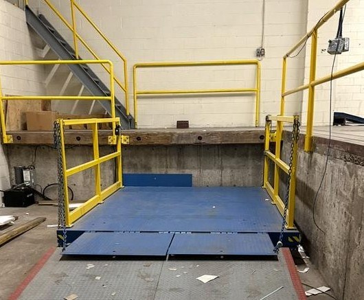Blue Giant "ED10/96x120" Elevating Dock