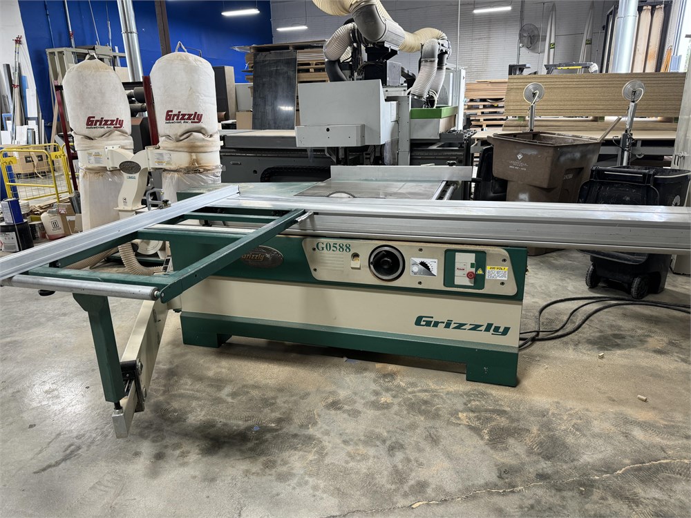 Grizzly "G0588" Sliding Table Saw
