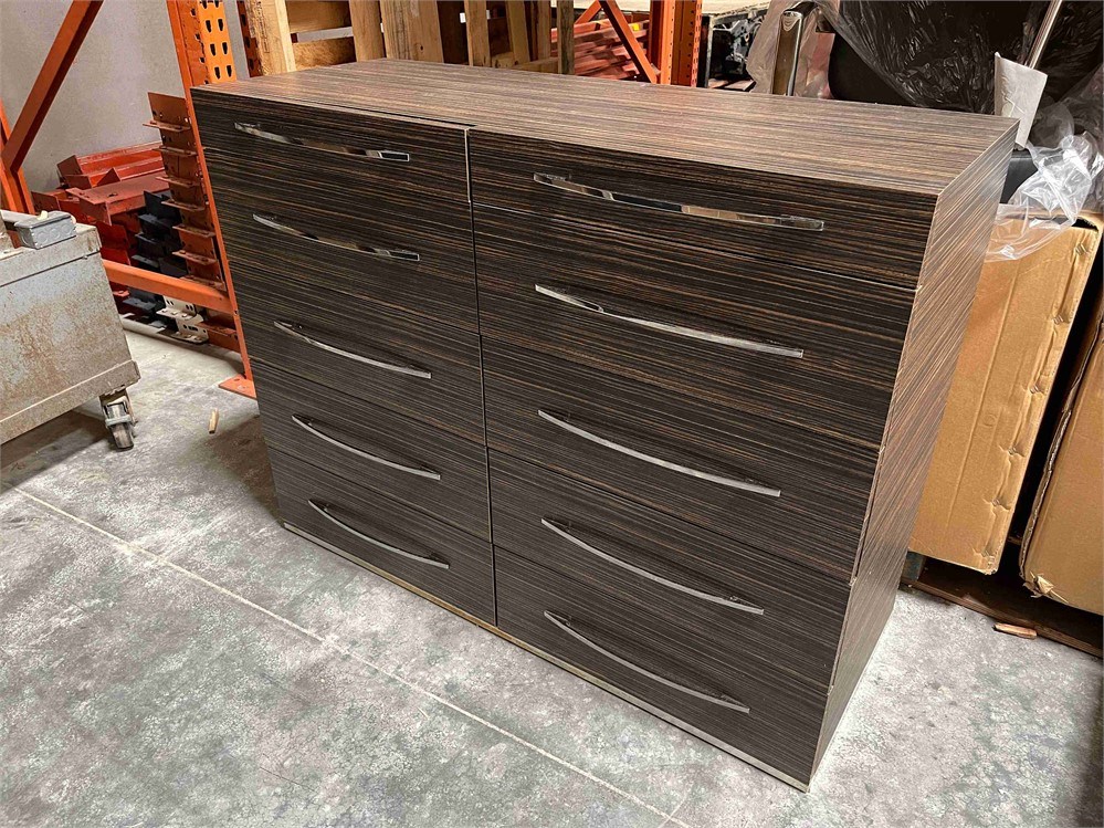 Bedroom Base Dresser