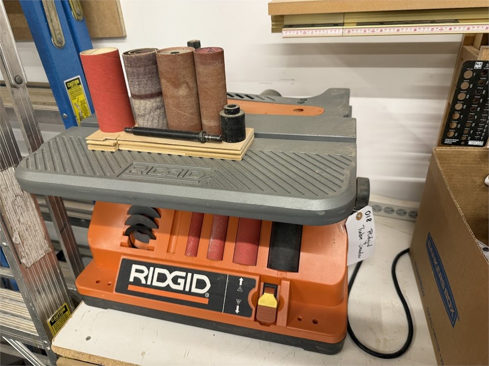 Ridgid "EB44242" Benchtop Spindle/Edge Sander