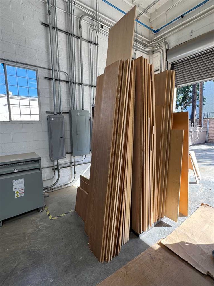 Wood Material w/Rack