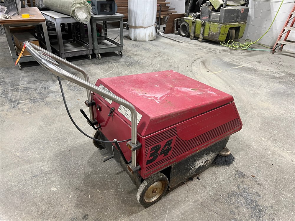 Factory Cat "34" Floor Sweeper