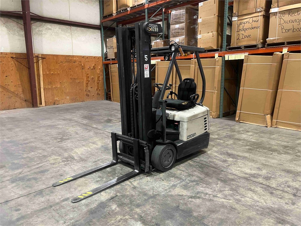 Crown "SC4510-30" Forklift