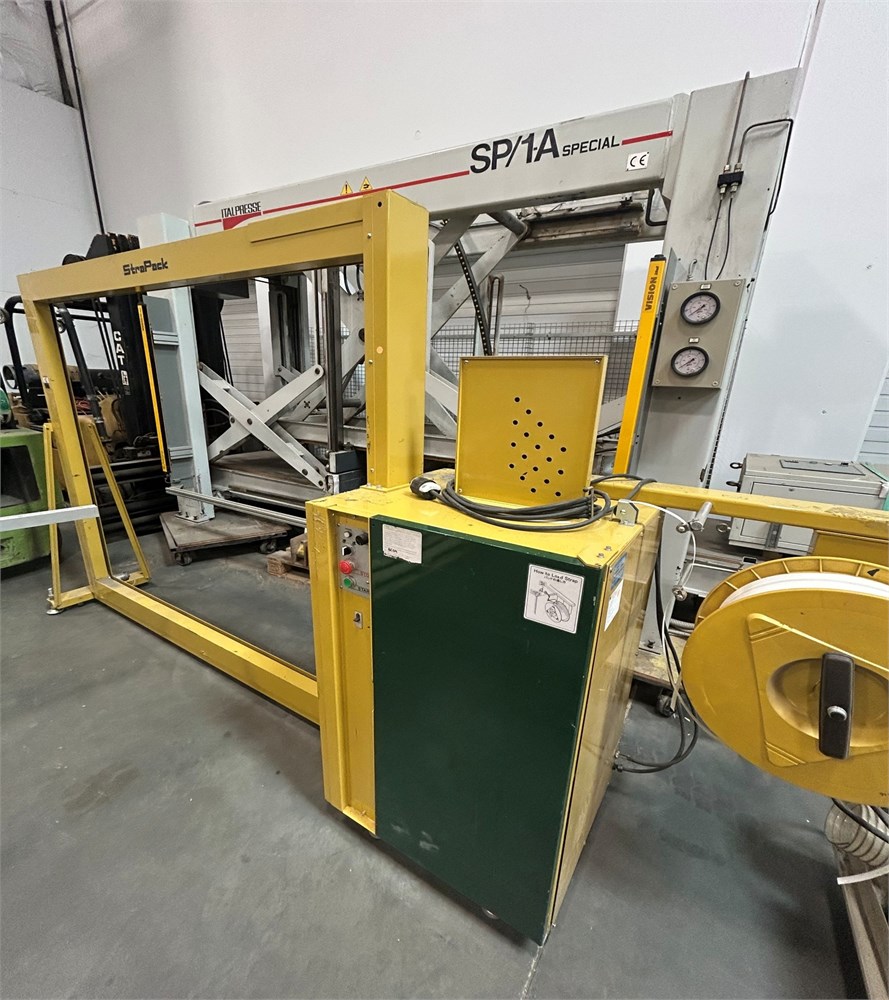 StraPack "RQ-8Y" Strapping Machine