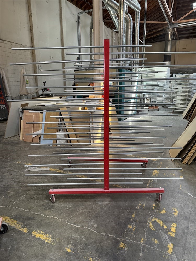 Expandable Drying Rack on Casters