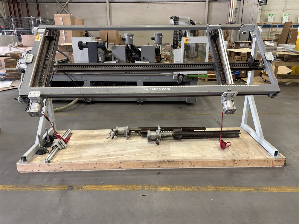 Doucet "SDM2-1-30-96" Horz & Vert Pneumatic Door Clamp