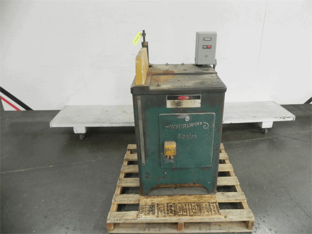 WHIRLWIND "212L" LEFT HAND 18" UPCUT SAW
