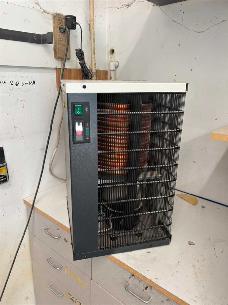 SPXFLOW "AG25" Air Dryer