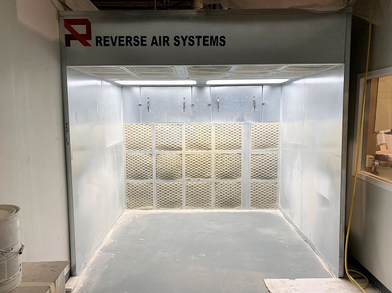 Reverse Air Systems Spray Booth - Complete with Lights, Fan, Reverse Air