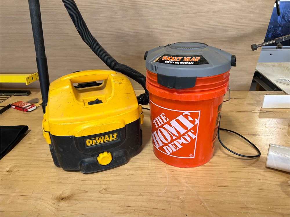 DeWalt vacuum & bucket vacuum