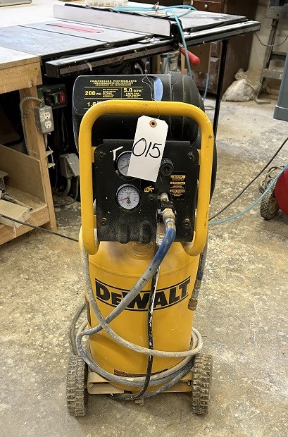 Dewalt "Portable" Air Compressor - 1.6 hp - Toronto, ON