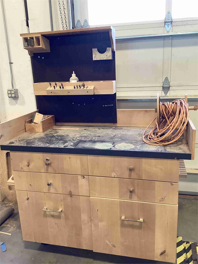 Workbench & Contents