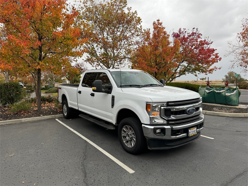 Ford "F350" Super Duty Pick-up Truck (2022)