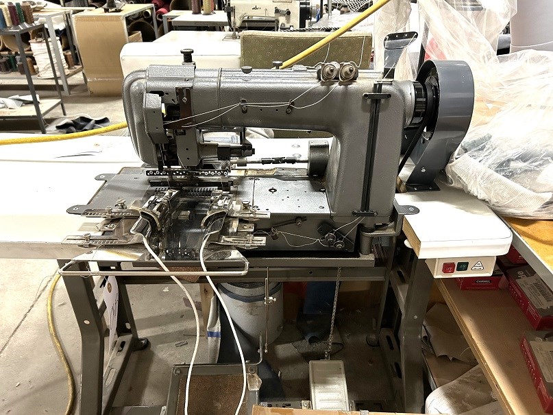 Singer "Industrial" Sewing Machine - Concord, ON