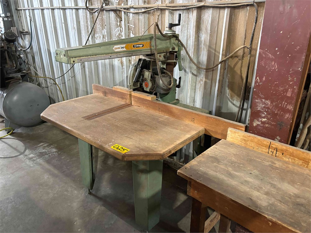 Maggi "Junior 640" Radial arm saw