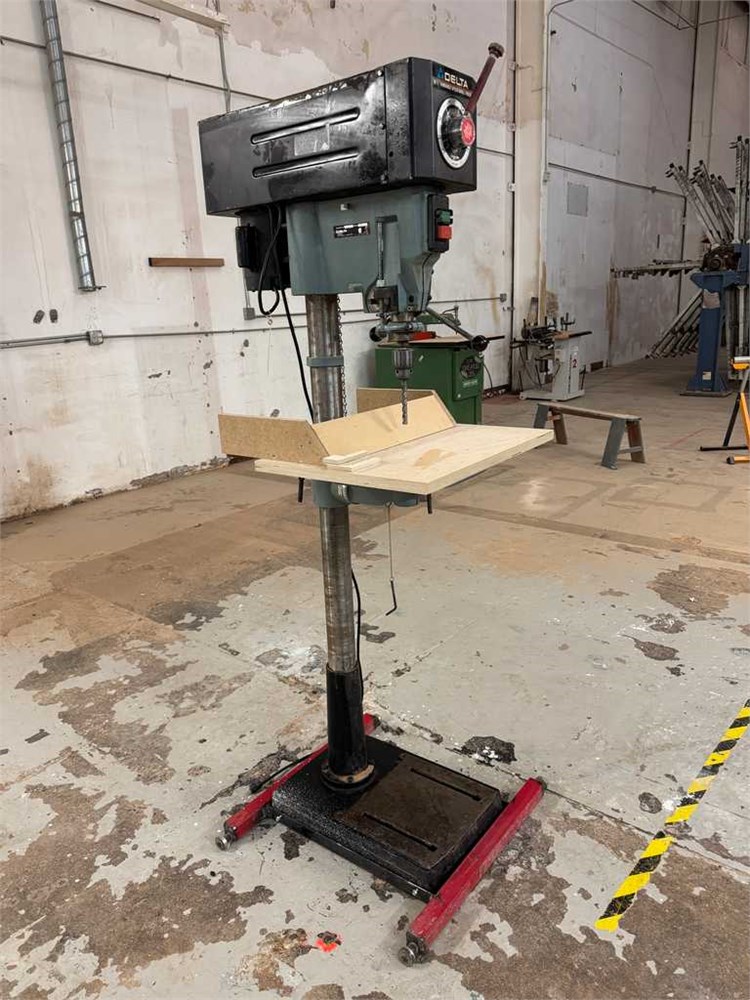 Delta 17-925 Drill Press