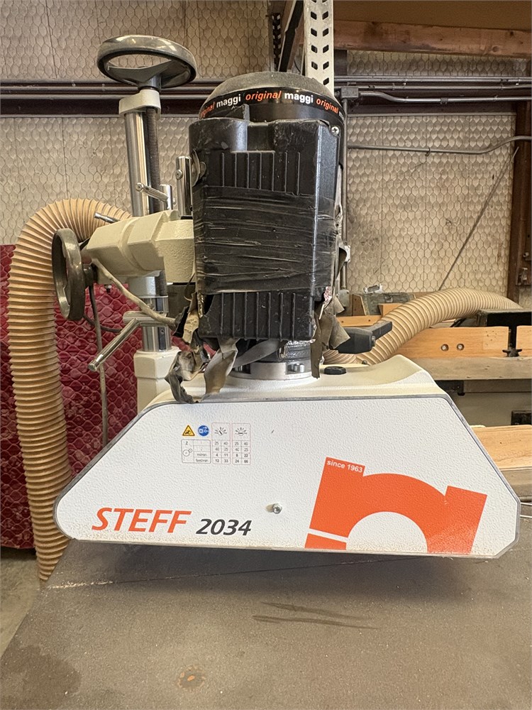Steff "2034" Belt Power Feeder